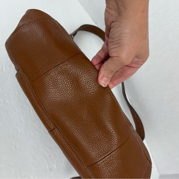 Tignanello brown leather shoulder bag with cinch belted top/multi-compartments - Picture 4 of 16